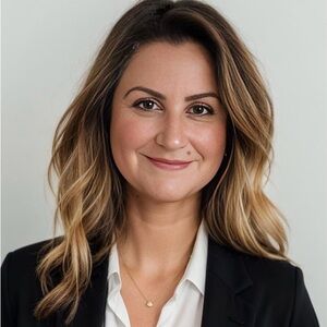 Meet your Posher, Elena